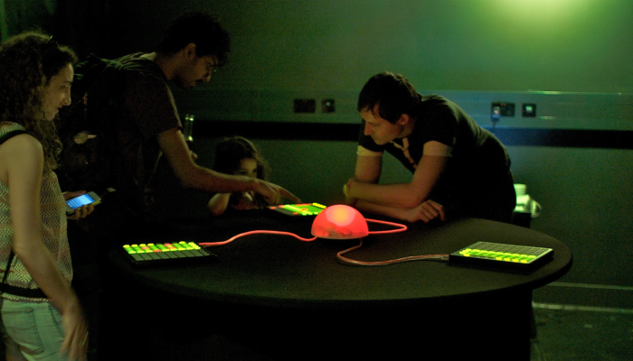 theme 2 image