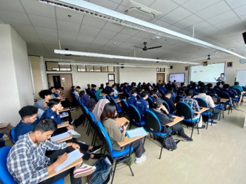 QMUL Experts Working with Researchers at UGM Indonesia to Explore Cost-effective Future Telecommunication Technologies 1st workshop at UGM in Indonesia on 13 Mar 2024